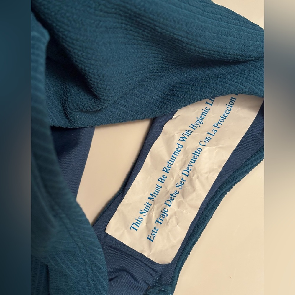 NWT Vitamin A One-Piece Swimsuit - Teal XL - Picture 5 of 10